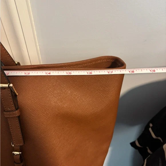 Michael Kors Cognac Saffiano Leather Tote with Gold Hardware - Picture 7 of 8